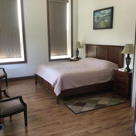 Water Suites Σάρλοτ Τάουν Εξωτερικό φωτογραφία