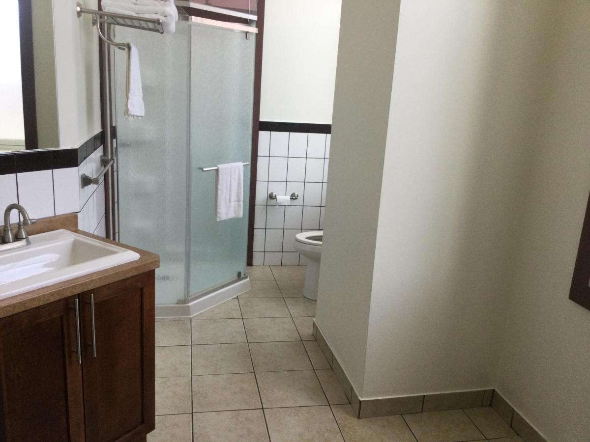 Water Suites Σάρλοτ Τάουν Εξωτερικό φωτογραφία