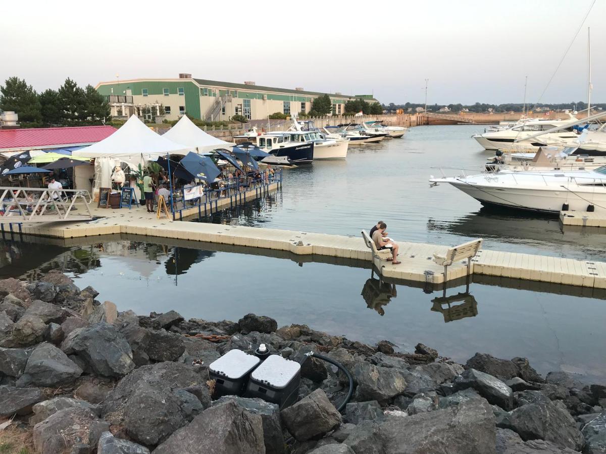 Water Suites Σάρλοτ Τάουν Εξωτερικό φωτογραφία