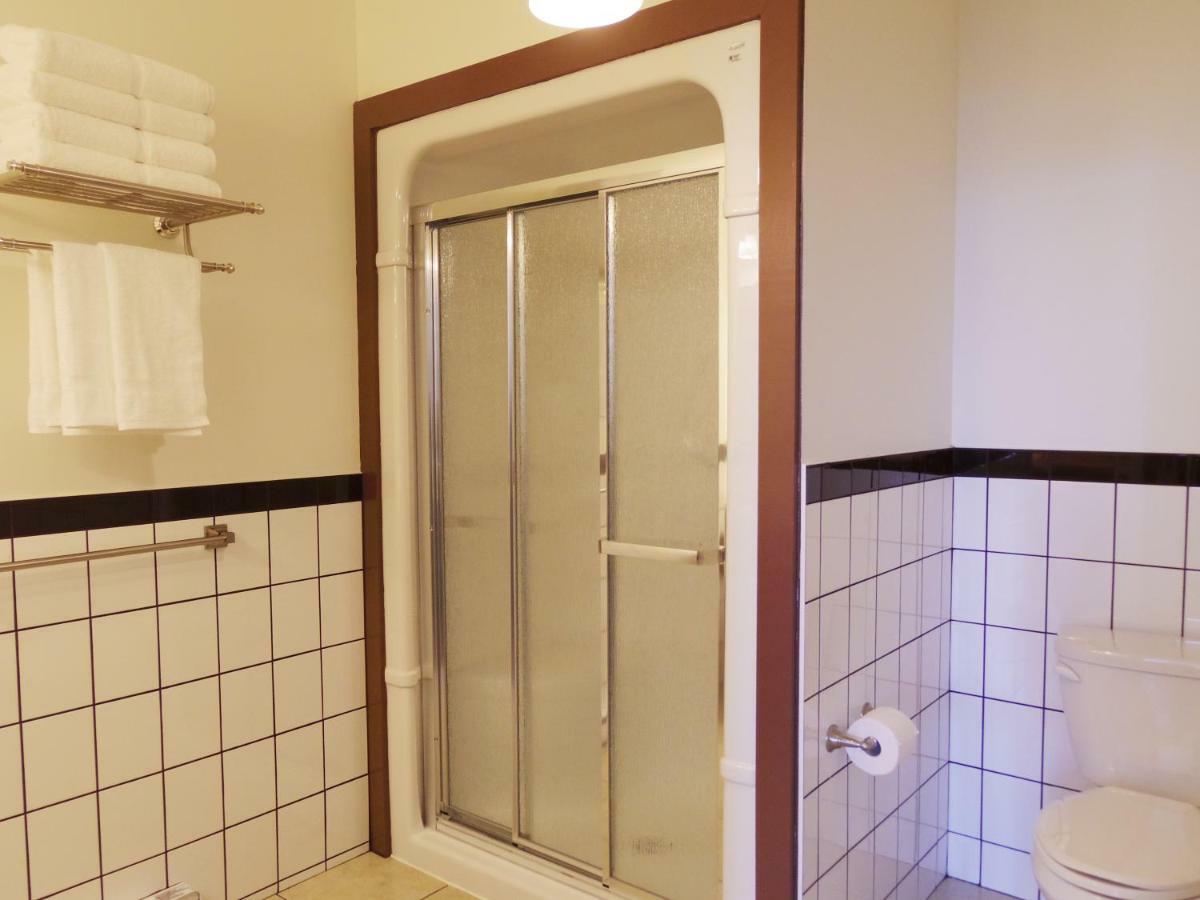 Water Suites Σάρλοτ Τάουν Εξωτερικό φωτογραφία